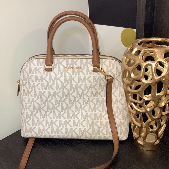 MICHAEL Michael Kors Handbags - SOLD❤️Host Pick❤️ NWT Michael kors satchel